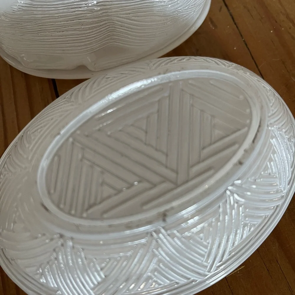 Target Bullseye Glass Easter Rabbit in a Nest Covered Dish